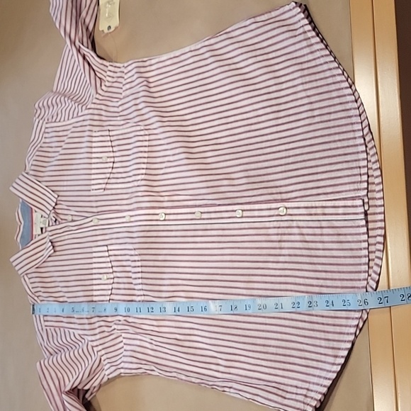 St. John's Bay Size M White with Faded Blue & Red Striped Button Down Shirt NEW - Picture 10 of 12